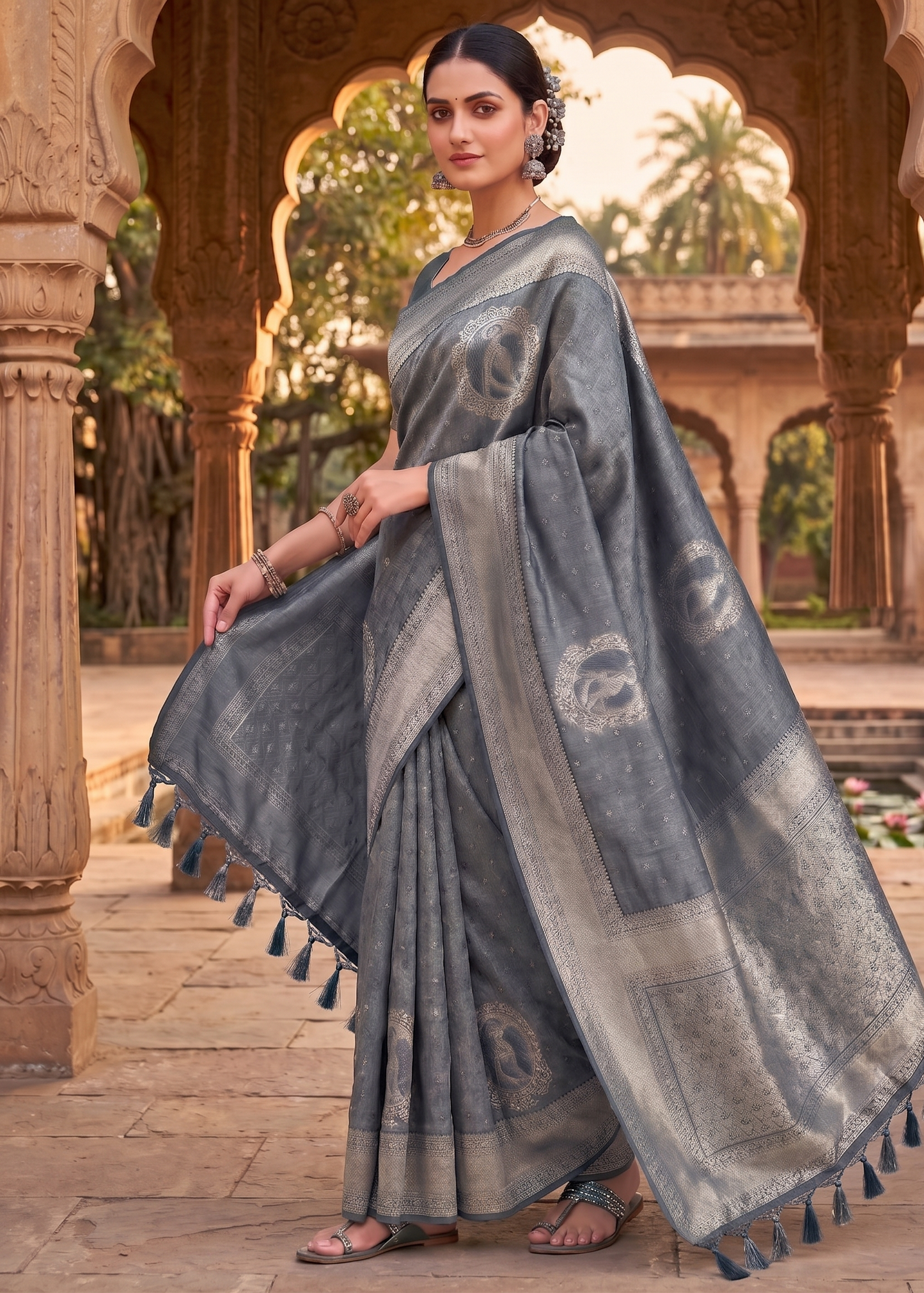 Grey Woven Design Kanjivaram Saree