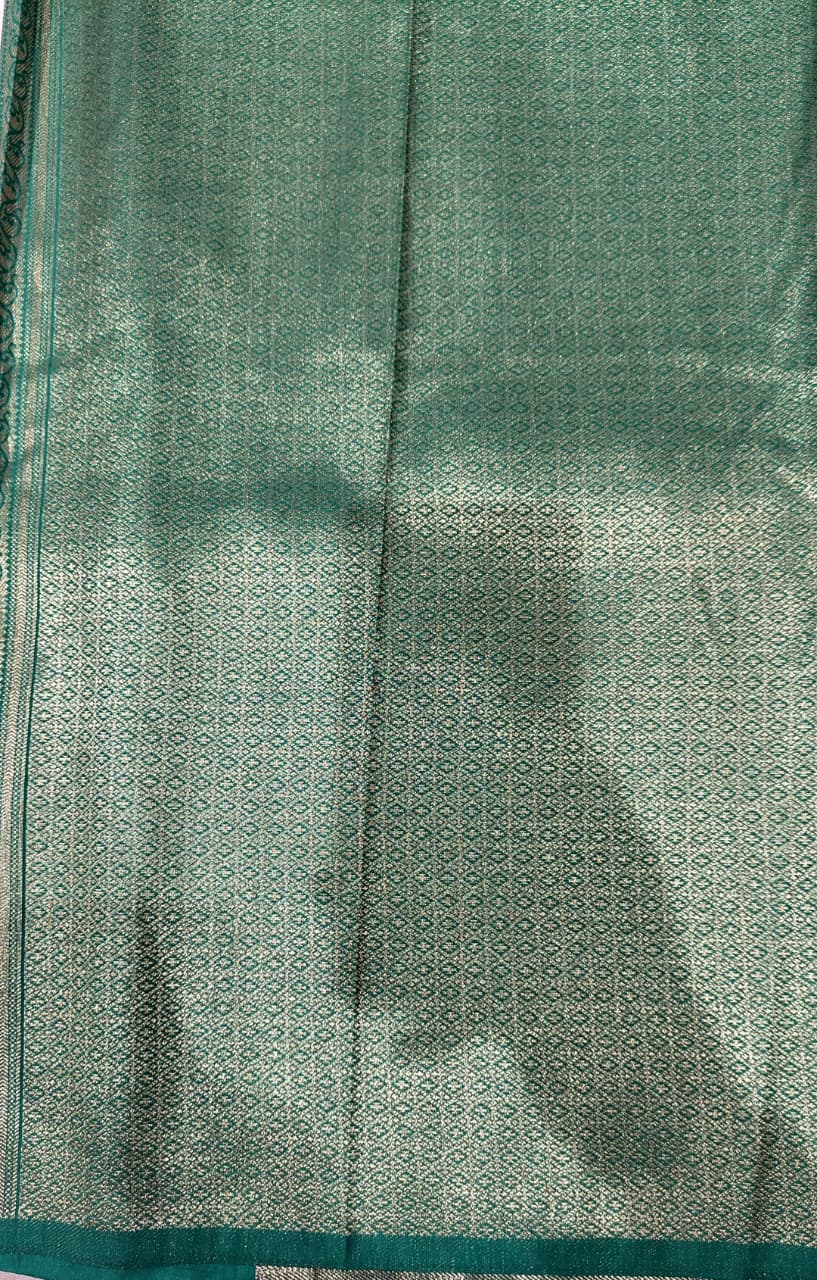 Green Woven Design Art Silk Kanjivaram Saree